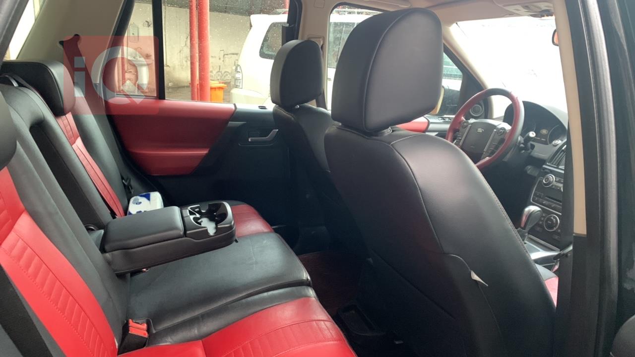 Land Rover LR2